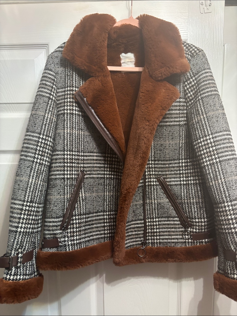 Avec Les Filles Black/Cream Plaid Jacket with Faux Shearling Lining - Size XL